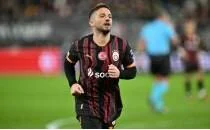 Galatasaray'da Mertens yine iinin banda!