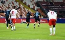 Adana Demirspor, kupada uzatmalarda turlad!