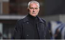 Fenerbahe'den Jose Mourinho aklamas