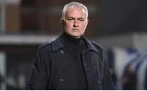 Jose Mourinho, ameliyat iin stanbul'dan ayrlacak