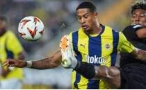 Fenerbahe'de Oosterwolde ameliyat oldu