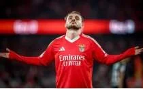 Kerem Aktrkolu, Benfica'ya  puan kazandrd