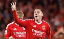 Kerem Aktrkolu hat-trick yapt, Benfica farka kotu