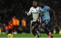 Arsenal, Craven Cottage'da yara ald