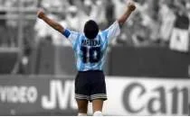 Maradona vefatnn 4. ylnda anlyor