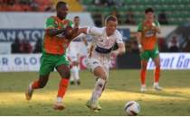 Ayn ehir, zt ekonomi: Antalyaspor kaypta, Alanyaspor kazanta