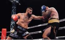 Umut Camkran, Hrvat boksr Pesut'a kar ringe kacak