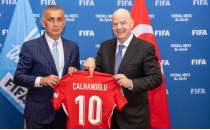 UEFA ve FIFA kural ne diyor? Futbolcular bekleyen ceza