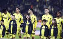 Fenerbah�e'de Yaz Y�ld�r�m da seremonide