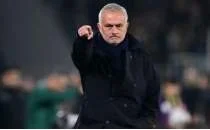 Fenerbahe'den Jose Mourinho aklamas