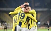 Fenerbahe'ye iki golcden 16 puan