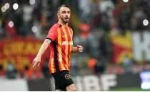 Gkhan Sazda'dan Galatasaray aklamas