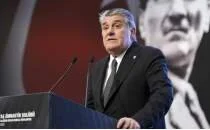 Serdal Adal�'dan MHK ve Rafa Silva i�in a��klama!