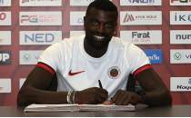  M'Baye Niang, Genlerbirlii'ne transfer oldu!