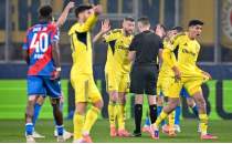 Fenerbahe, hakem Lindhout iin UEFA