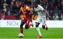 Galatasaray'dan hakem tepkisi: 'Grmeyenler iin'
