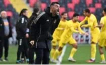 Burak Y�lmaz, 3  transfer istedi