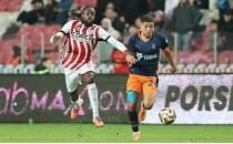 RAMS Ba�ak�ehir, Samsun'da Shomurodov ile g�ld�!