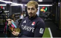 Milli halterci Yusuf Fehmi Gen, ikinci kez Avrupa rekoru peinde