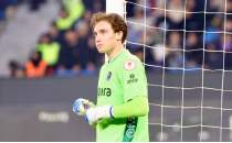 Avrupa'dan Onuralp �evikkan'a yak�n takip