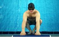 Down sendromlu y�z�c� Mehmet, milli formaya kavu�mak i�in kula� at�yor