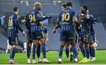 Fenerbah�e'den Ey�pspor kar��s�nda rahat galibiyet!