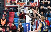 Trabzonspor'dan Fenerbah�e Beko'ya 26 say� fark