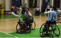 Bal�kesir B�y�k�ehir Belediyespor, zorlansa da kazand�