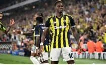 Jhon Duran'dan dikkat eken paylam