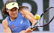 Zeynep Snmez, 75 yl sonra bir ilki baarmak istiyor!