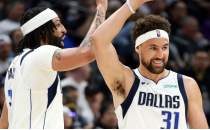 Mavs, Davis, Thompson ve di�er isimleri takasa a�maya haz�r