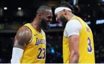 LeBron ve AD, Lakers'tan 'kadroyu iyiletirmelerini istediler'