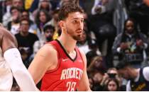 Alperen double-double yapt�, Rockets Noel ma��nda Lakers'� farkl� ge�ti