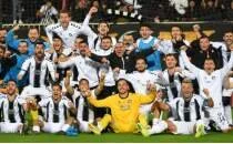 Altay evinde 3'te 3 peinde