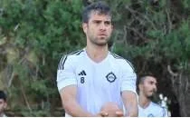 Altay'da Murat Berkan yol ayr�m�nda