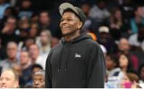 Anthony Edwards, temasl antrenmanlara dnd