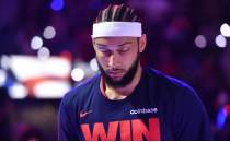 Johnson: 'Ben Simmons'n New York veya Boston'a gitmesi delilik olur'