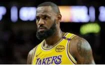 LeBron, siyatik rahatszl nedeniyle en az 3-4 hafta yok