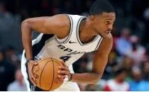 Spurs, De'Aaron Fox'n geleceini San Antonio'da ekillendirmek istiyor
