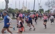 15'inci Uluslararas Kurtulu Maratonu'na rekor katlm