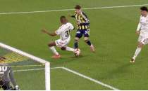 Fenerbah�e'den penalt� beklentisi!