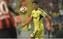 Fenerbahe'de Edson Alvarez 1 ay sahalardan uzak kalabilir