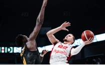 Baheehir Koleji, Veolia Towers deplasmannda