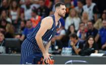 Anadolu Efes'e Georgios Papagiannis'ten kt haber!