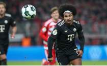 Serge Gnabry'den yeni szleme yant!