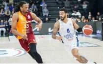 Anadolu Efes, ligde galibiyeti hat�rlad�!