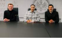 Eintracht Frankfurt, Younes Ebnoutalib'i kadrosuna katt�