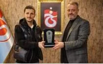 Trabzonspor'dan ayrlan Enis Bardhi'den veda mesaj!