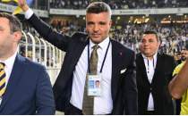 Fenerbah�e taraftar�ndan Sadettin Saran'a destek