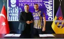 Eypspor, Nihad Mujakic'i aklad!